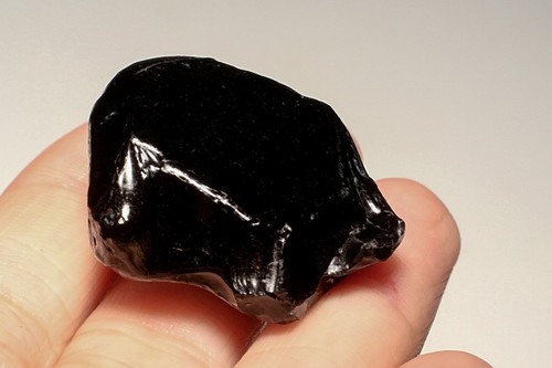 Espécimen áspero faceta obsidiana arco iris mexicano natural 79,5 quilates YRO1534 - Imagen 3 de 3