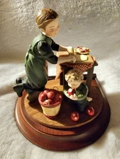 The Amish Heritage Collection "Mother's Little Helpers" 1993