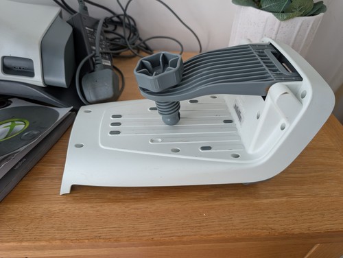 Xbox 360 Wireless Racing Wheel mit Force Feedback - Pedale - Klemme - Bild 4 von 24