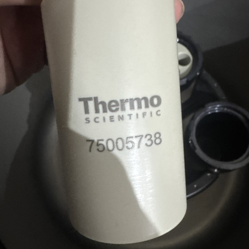 Thermo Scientific ST8 Tischzentrifuge mit Rotor und Eimern - Bild 5 von 7