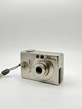 Canon PowerShot Digital ELPH S200 2.0MP Digital Camera - Camera Only - TESTED✅