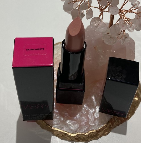 NEW Victoria's Secret Very Sexy Perfect Lipstick SATIN SHEETS RARE - Picture 2 of 2