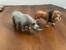 Nice Lot of 2 Schleich Wild Animals - Lion and Rhino Figures