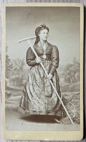 JEWISH WORKING LADY - MARIENBAD BOHEMIA - 1860s CDV PHOTOGRAPH - Picture 3 of 3