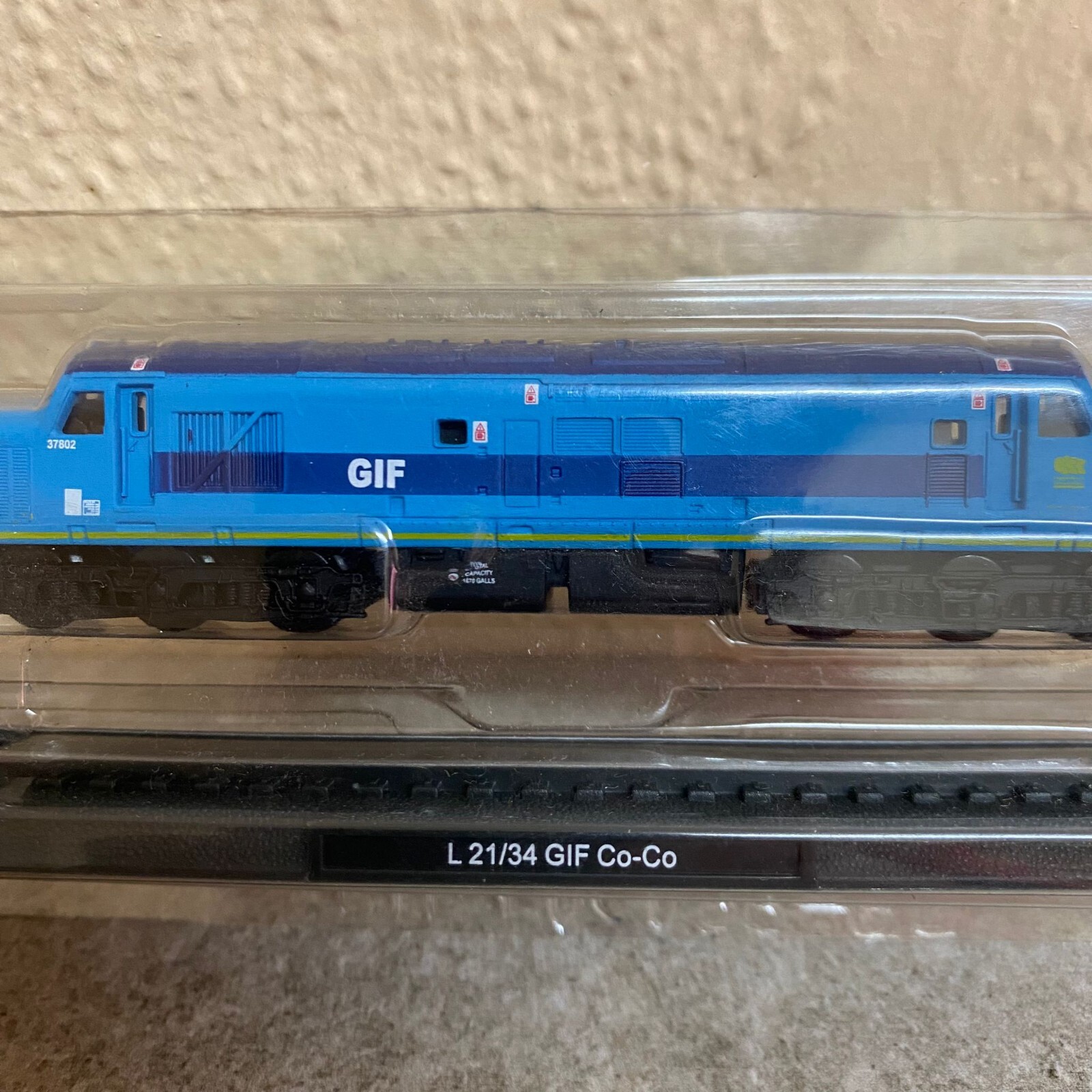 Picture 4 of 5