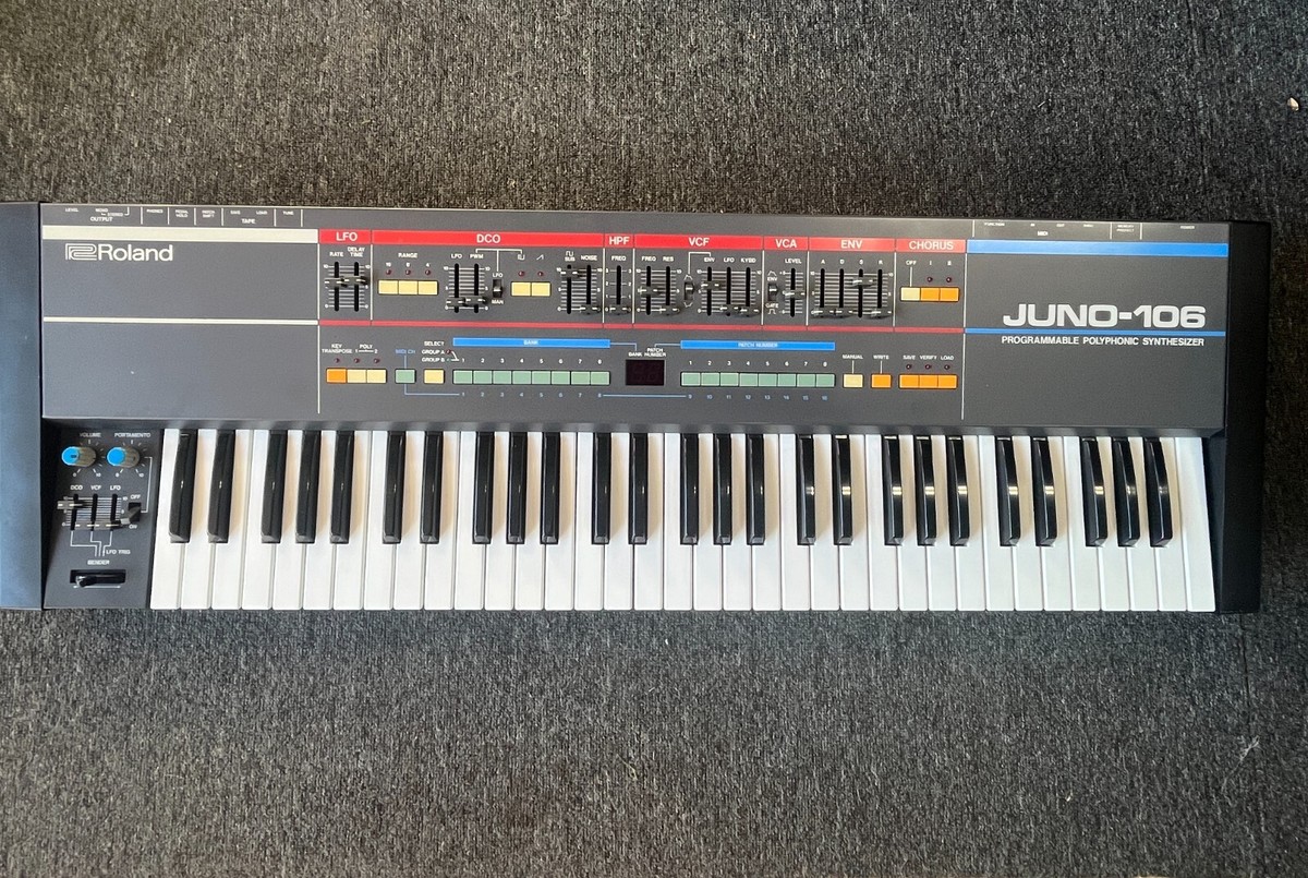 希少名機　Roland JUNO-106 シンセサイザー 61鍵 Roland Juno-106 Six-Voice Polyphonic and Programmable Analog