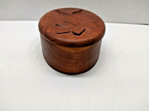 Hummingbird And Orchid Carved Oval Wood Box, 4 1/2" x 7" - Picture 3 of 8
