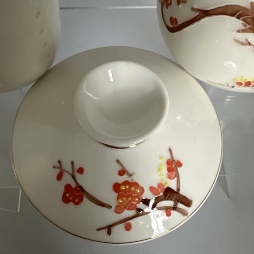 Teavana Japanese Cherry Blossom Porcelain Tea Cup W/ Infuser & Lid - 3 Piece Set - Picture 4 of 7