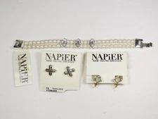 Gorgeous Vintage Bracelet Earrings Lot Napier Faux Pearls C4710