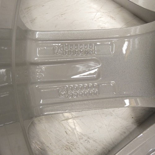 CERCHIO IN LEGA VOLKSWAGEN VW POLO ARGENTO 15" TOSA OEM 6C06010258Z8 ORIGINALE X1 - Foto 9 di 14