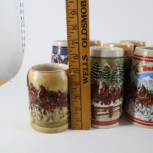 Budweiser Holiday Stein Ceramarte Brasil Coleccionista Serie 1980-1989 81 82 83 84 - Imagen 23 de 24