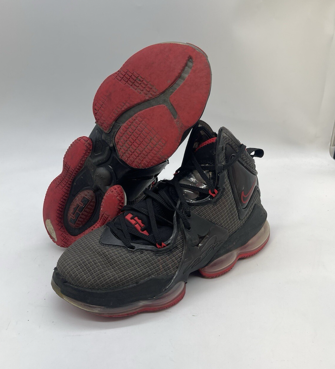 Nike LeBron 19 Bred Shoes CZ0203-001 Mens Size 9 Black Red