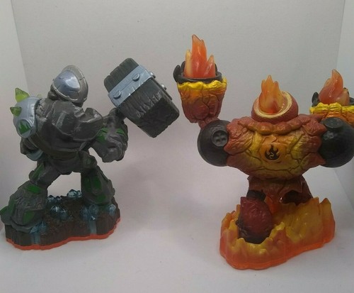 Skylanders Set de los 8 Gigantes Skylanders Personajes Figuras y Mochila de Almacenamiento - Imagen 6 de 12