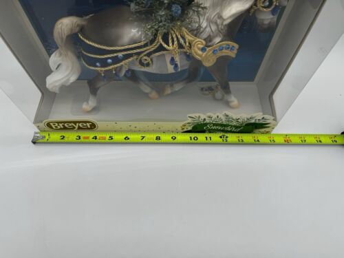 Breyer Horse 2022 Holiday Christmas "Snowbird" 700125 Troubadour Morgan Grey Nuovo con scatola - Foto 9 di 12