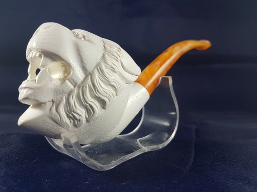 Hand Carved Lion Head, Unsmoked Pipe, Block Meerschaum - Picture 3 of 10