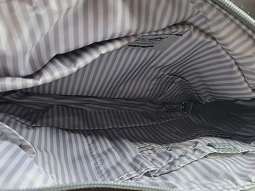 PacSafe eBags RFID Gris Nylon Bandolera Organizador Tableta Expandible - Imagen 11 de 11