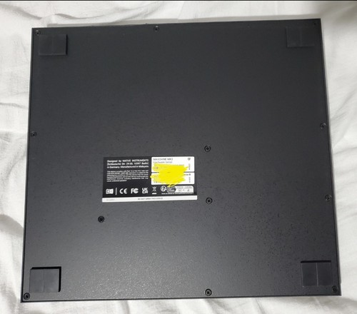 Native Instruments Maschine mk3 with carrying case, decksaver, used once. - Picture 18 of 18