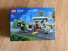 The LEGO 40578 sandwich shop sells it