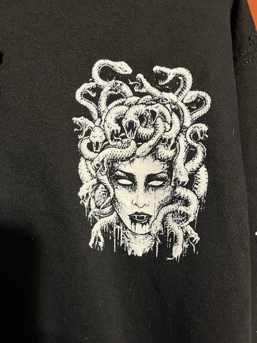 Vampire Freaks Medusa Hoodie Sweatshirt Large Graphic Goth Snakes Y2K - Picture 3 of 7
