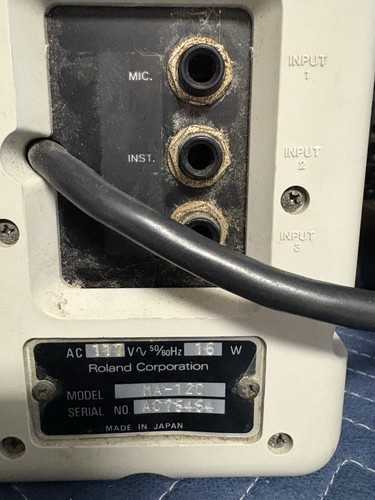 Roland MA-12C Paar Lautsprecher - Bild 5 von 5
