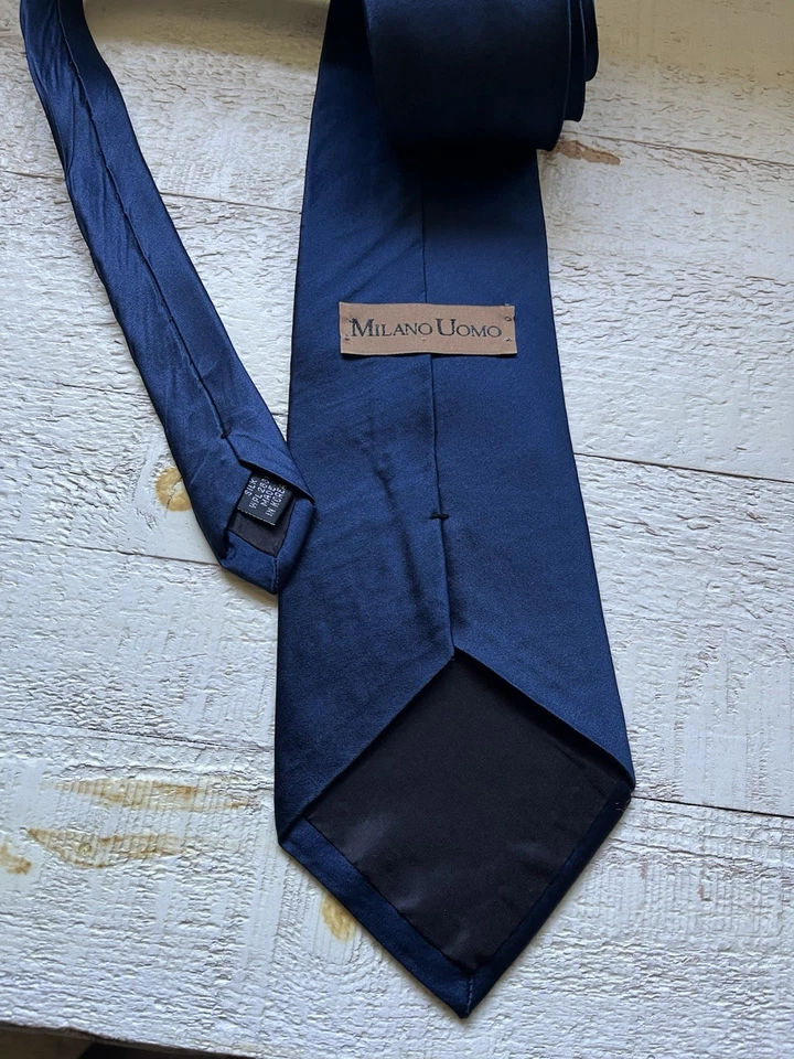 Corbata Milano Uomo para hombre 100 % seda lisa azul marino Foto 3 de 4