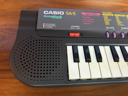 Casio SongBank Keyboard SA-5 (getestet & funktionsfähig) batteriebetrieben - Bild 2 von 8