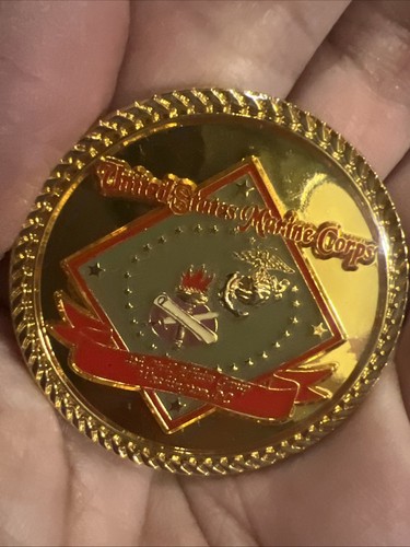 Vintage United States Marine Corps 4th Civil Affairs Group Washington DC Coin - Picture 2 of 24