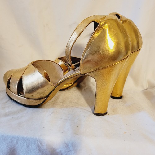 Vintage Women's Shoes Platform Heels Shiny Gold Leather - Picture 2 of 15