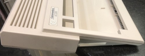 Commodore Amiga A1200 Original Case - All Shields Screws & Drive Lights - VGC. - Afbeelding 12 van 16