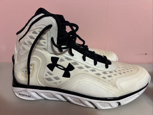 Herren Under Armour weiß & schwarz Basketball Turnschuhe Größe 13 Bionic Spine gebraucht, in einwandfreiem Zustand