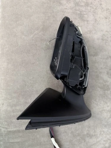 2020-2023 MERCEDES GLE/GLS LEFT MIRROR W CAMERA AND BLIND SPOT OEM A1678103302