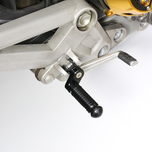 Black MPRO Front Foot Pegs 25mm Riser For Ducati Panigale V2 20-24 23 22 21 - Picture 3 of 4