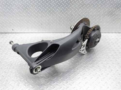 2012 09-12 Triumph 1050 Speed Triple R Rear Swingarm Suspension Rotor Sprocket - Picture 12 of 21