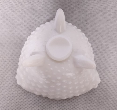 L E Smith Hobnail 3 Footed Bowl White Milk Glass 6" x 3.25" - Picture 9 of 9