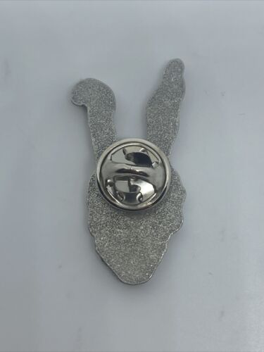 Donnie Darko Horror Pin 1.5” NEW - Picture 2 of 3