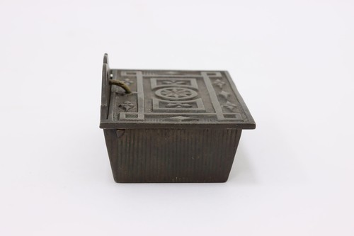 Victorian Antique Cast Iron Wall Match Holder or Trinket Box #53627 - 第 10/11 張圖片