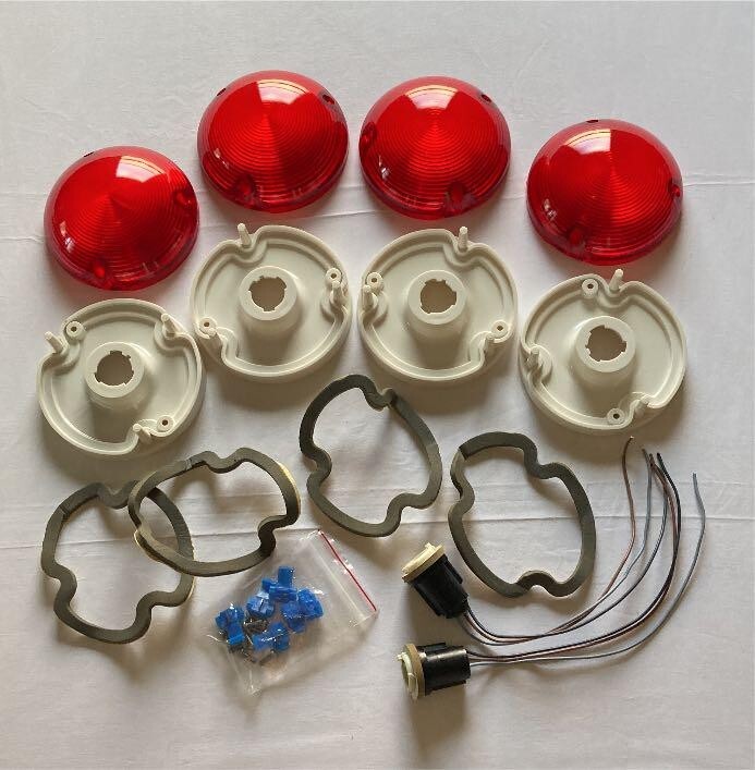 パーツ Corvette 1974-1982 Bubble Taillight Kit 1974-1982 Corvette LED Bubble Tail Light Assembly
