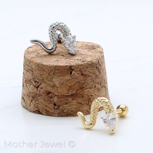 SIMULATED DIAMOND SNAKE SERPENT SILVER 14K YELLOW GOLD IP CARTILAGE LABRET STUD - Picture 4 of 10