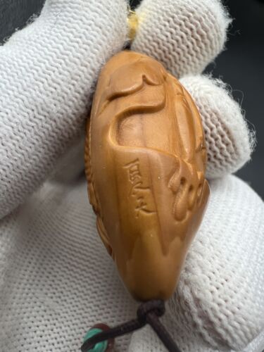 Diamond-Cut Olive Pit Tip Hand Carved Shakyamuni Buddha Necklace钻石面核尖如来脖挂 - Picture 10 of 13