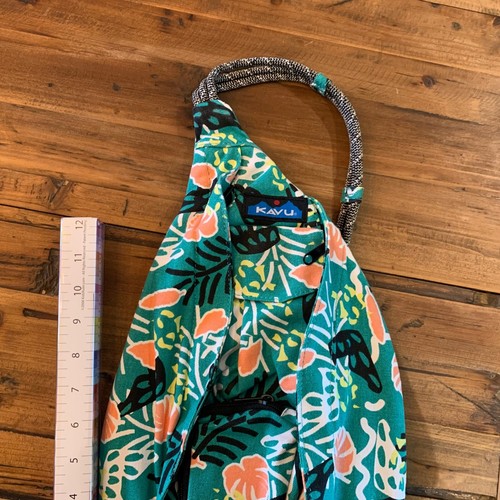 KAVU Rope Strap Sling Bag Crossbody Backpack Outdoors Jungle Print Rope Bag - Picture 2 of 11