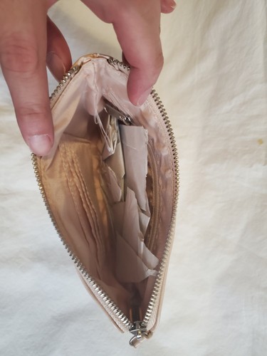 Borsa donna Sally da polso con cerniera. - Foto 5 di 9