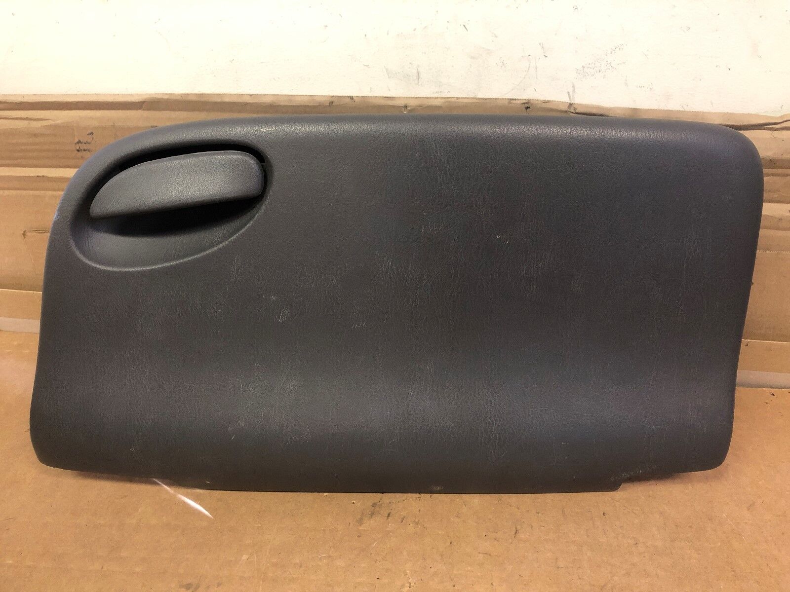 99 FORD F-150 GLOVE BOX LID COMPARTMENT. GREY | eBay