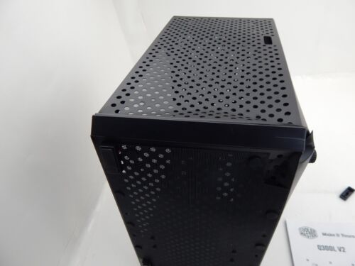 Cooler Master Q300L V2 Micro-ATX Tower, Magnetic Patterned Dust Filter, USB 3.2 - Picture 3 of 23
