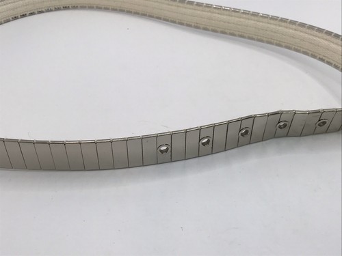 Silvertone Ornate Metal 1/2” belt 34” Total - Imagen 8 de 8