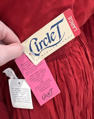 Circle T Marilyn Lenox Red Rayon Skirt Set M/L Studded Top Pleated Skirt VTG USA - Picture 23 of 23