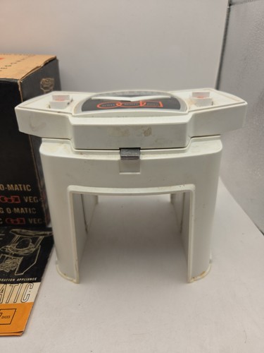 Vintage 1961 Veg-O-Matic Food Preparer Slice & Dice w Wedge Blade Box Manual - Picture 2 of 14