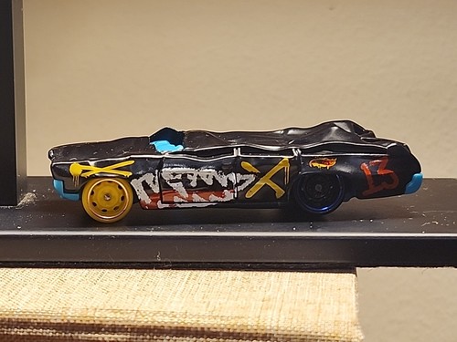 Hot Wheels rara auto pressofusa numero 13 ferro piatto nero satinato schiacciato 2019