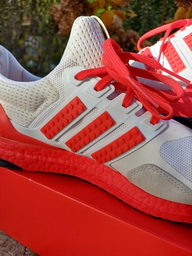 ADIDAS Ultra Boost DNA X LEGO Colo Weiß Rot Turnschuhe Gr. 9 1/2 / 43 Schuhe OVP - Bild 17 von 23