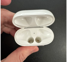 Used 2nd Gen Apple Airpods Charging Case -3