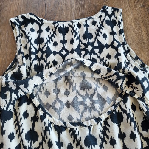 Kavu Women's Veronica Black White Print Long Tank Top Size XS Open Back Hiking - Picture 7 of 7